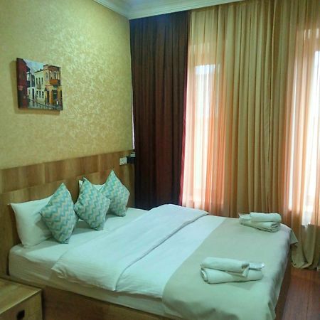 Epic Meidan Hotel Tbilisi Bagian luar foto
