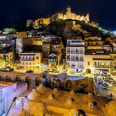Epic Meidan Hotel Tbilisi Bagian luar foto