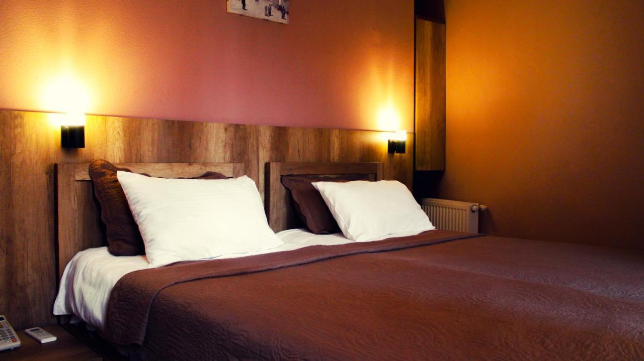 Epic Meidan Hotel Tbilisi Bagian luar foto