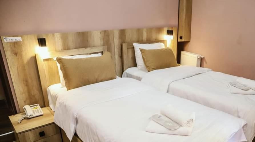 Epic Meidan Hotel Tbilisi Bagian luar foto