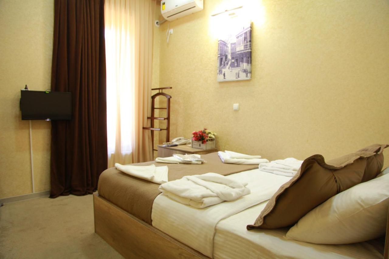 Epic Meidan Hotel Tbilisi Bagian luar foto