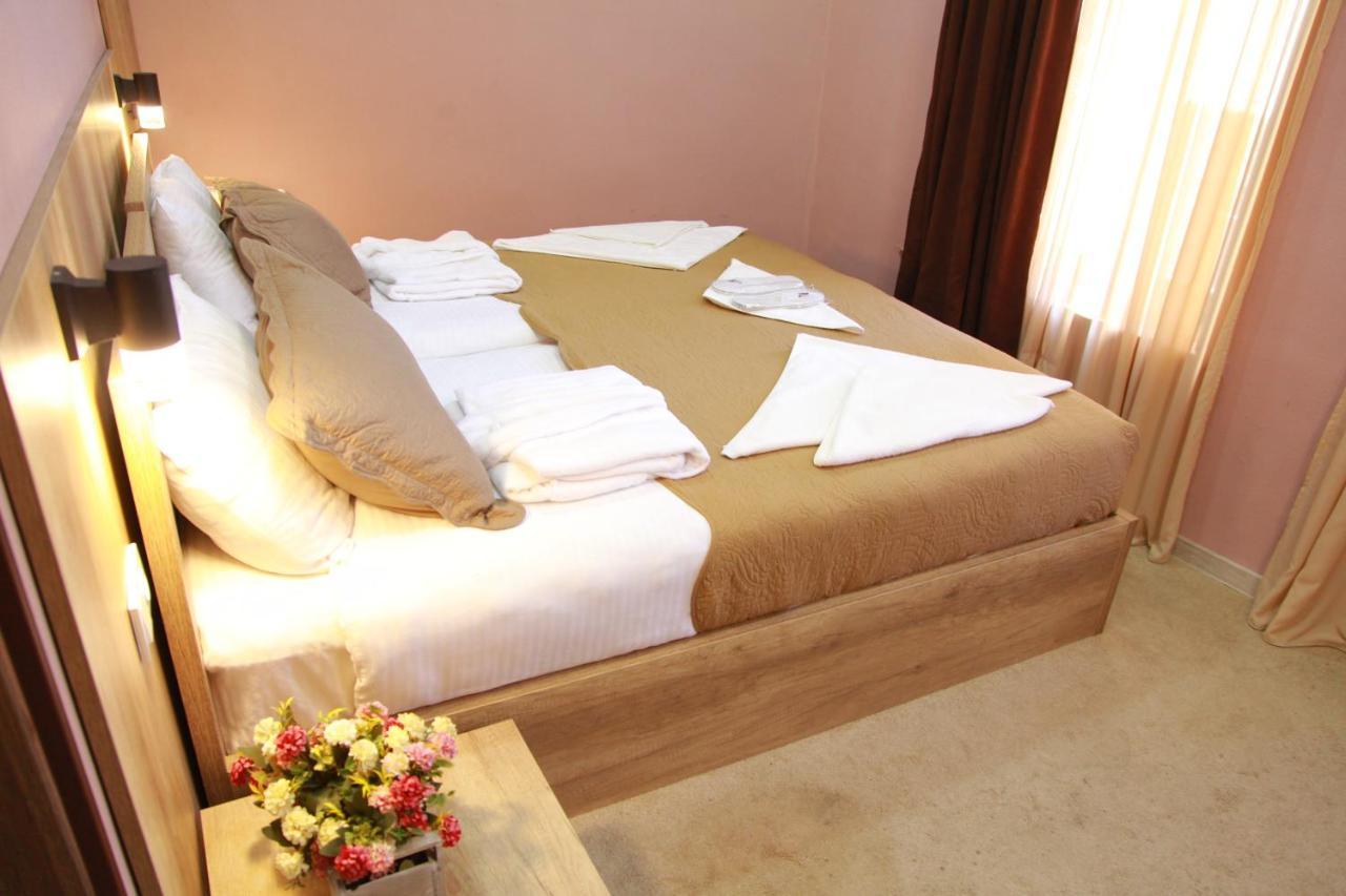 Epic Meidan Hotel Tbilisi Bagian luar foto
