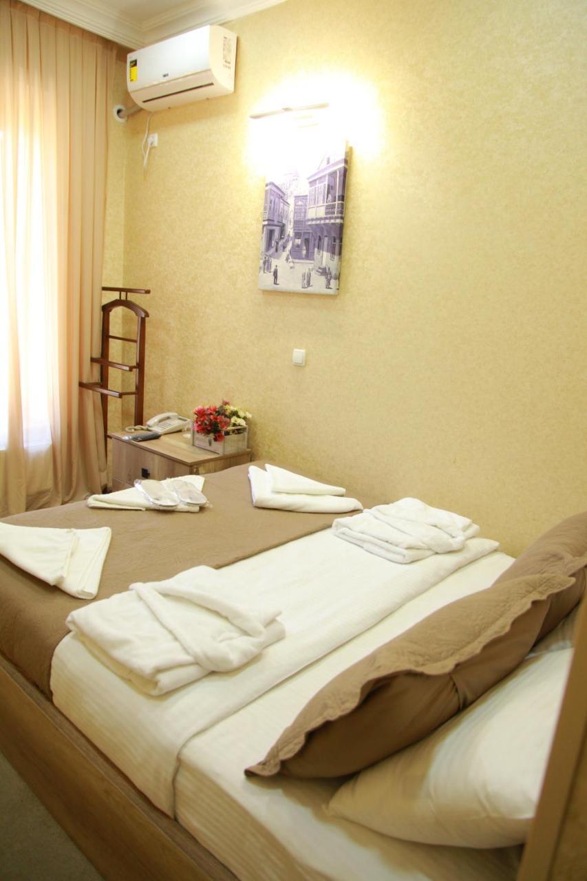 Epic Meidan Hotel Tbilisi Bagian luar foto