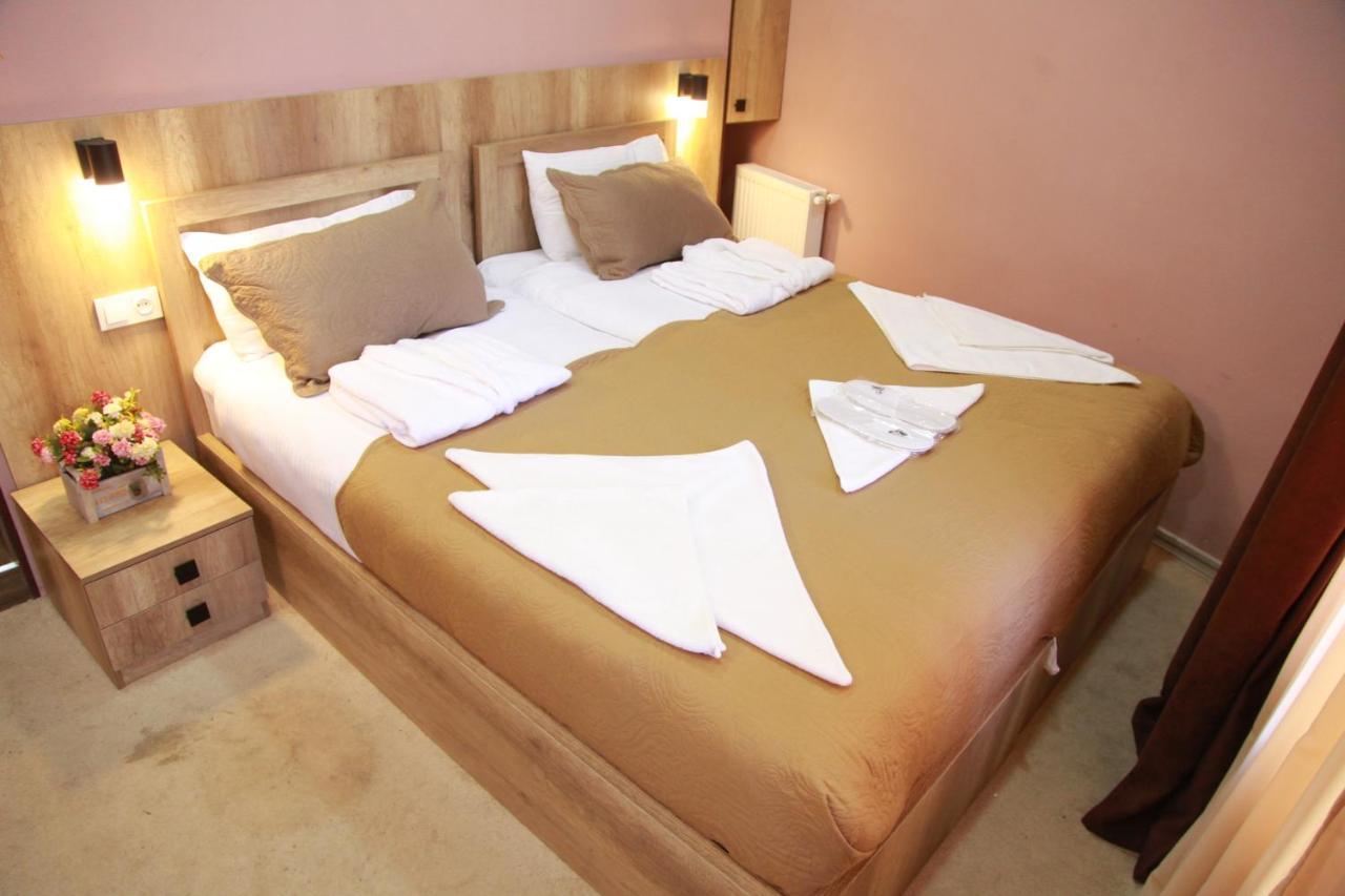 Epic Meidan Hotel Tbilisi Bagian luar foto