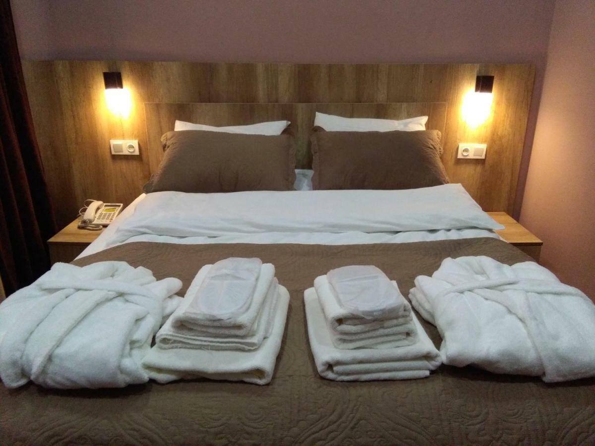 Epic Meidan Hotel Tbilisi Bagian luar foto