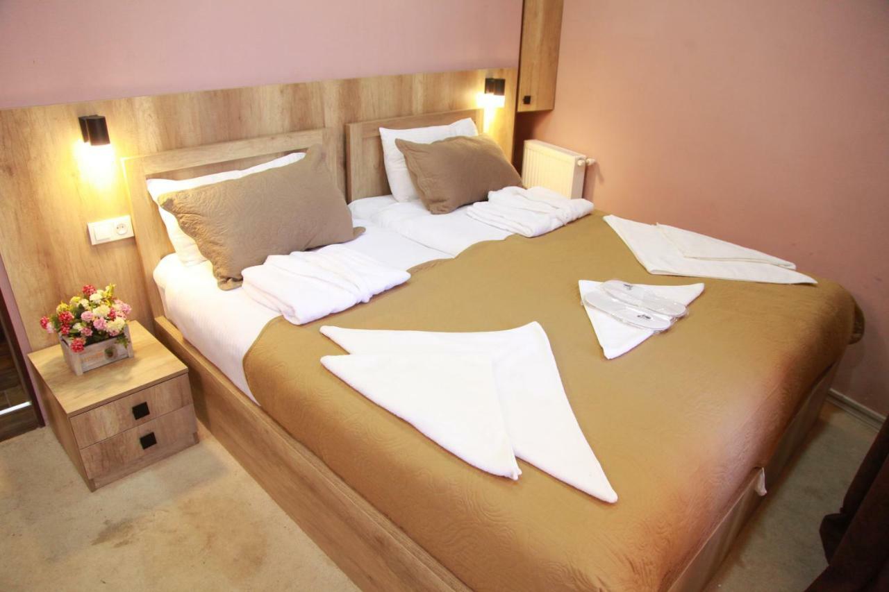 Epic Meidan Hotel Tbilisi Bagian luar foto